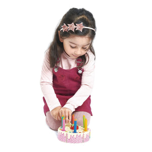 Tender Leaf Toys - लकड़ी का इंद्रधनुष जन्मदिन का केक
