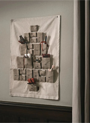 Ferm Living - Organik pamuktan Çam Advent takvimi
