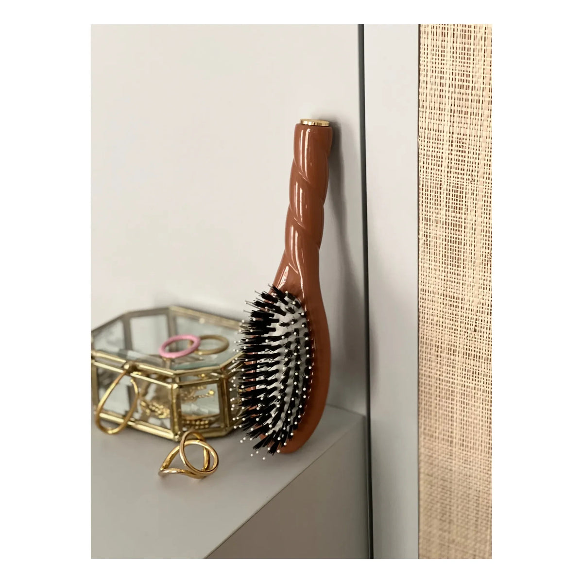 La Bonne Brosse - N°03 द एसेंशियल सॉफ्ट हेयरब्रश - संवेदनशील स्कैल्प | होपी टेराकोटा