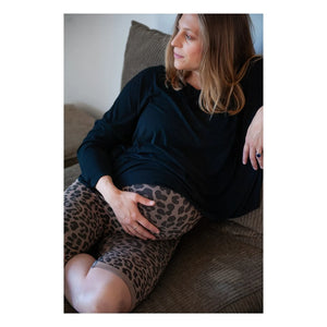 मामा हैंग्स - टॉप मामा फ्लो | काला
