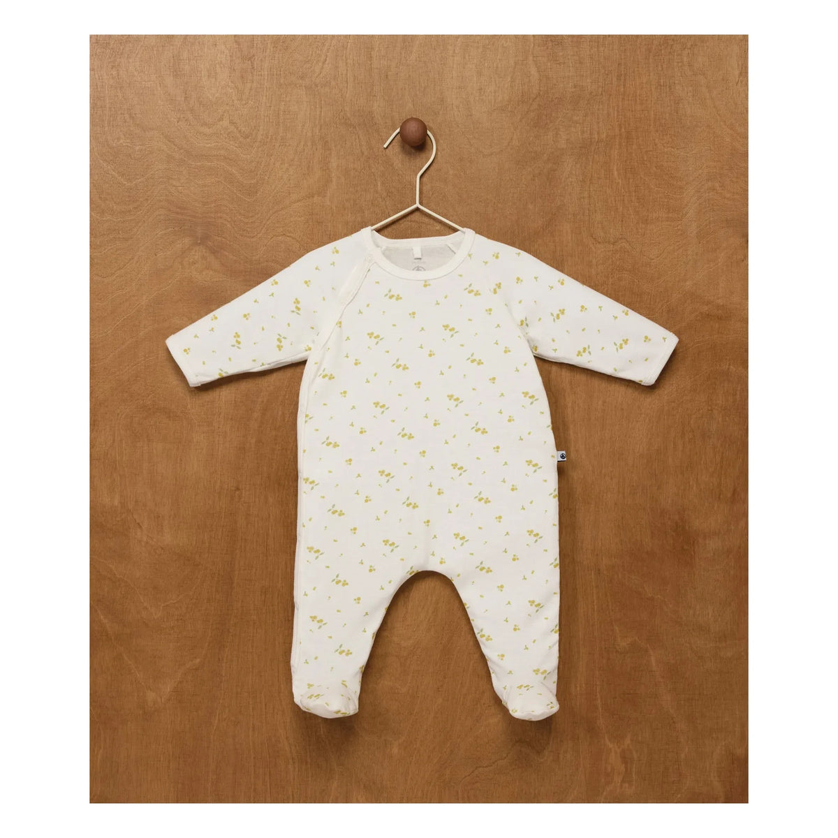 Petit Bateau - स्नैप बटन वाला फूलों के पैटर्न का ऑर्गेनिक कॉटन पजामा | सफ़ेद