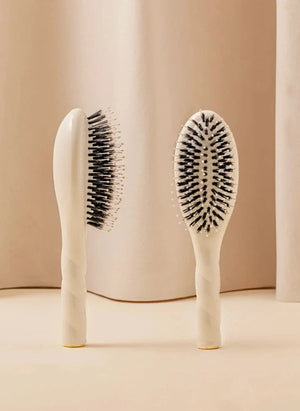 La Bonne Brosse - La Petite Brosse: Temel Nazik Fırça No. 03 - Hassas Saç Derisi | Krem