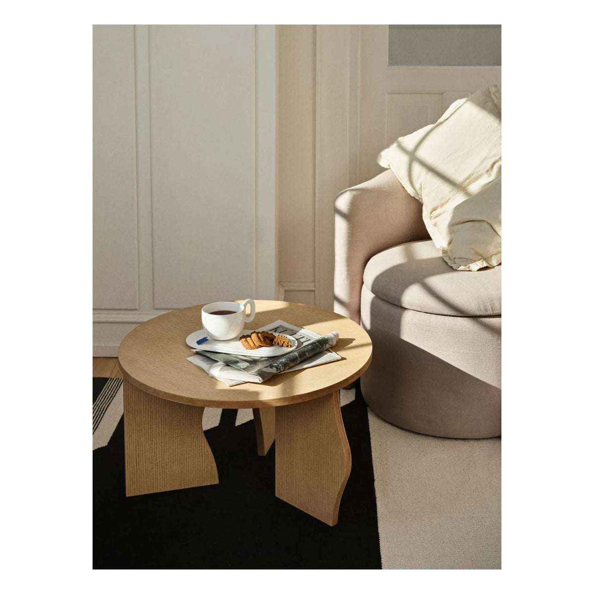 Broste Copenhagen - Brook साइड टेबल | ऐश