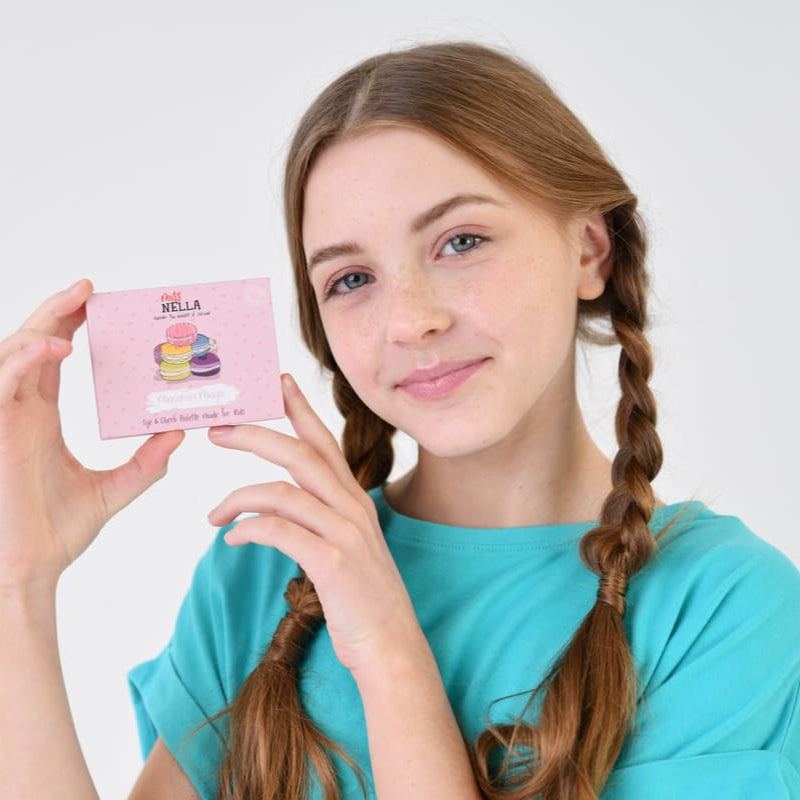 मिस नेला - आंख और गाल मैकरॉन 2-पीस पैलेट