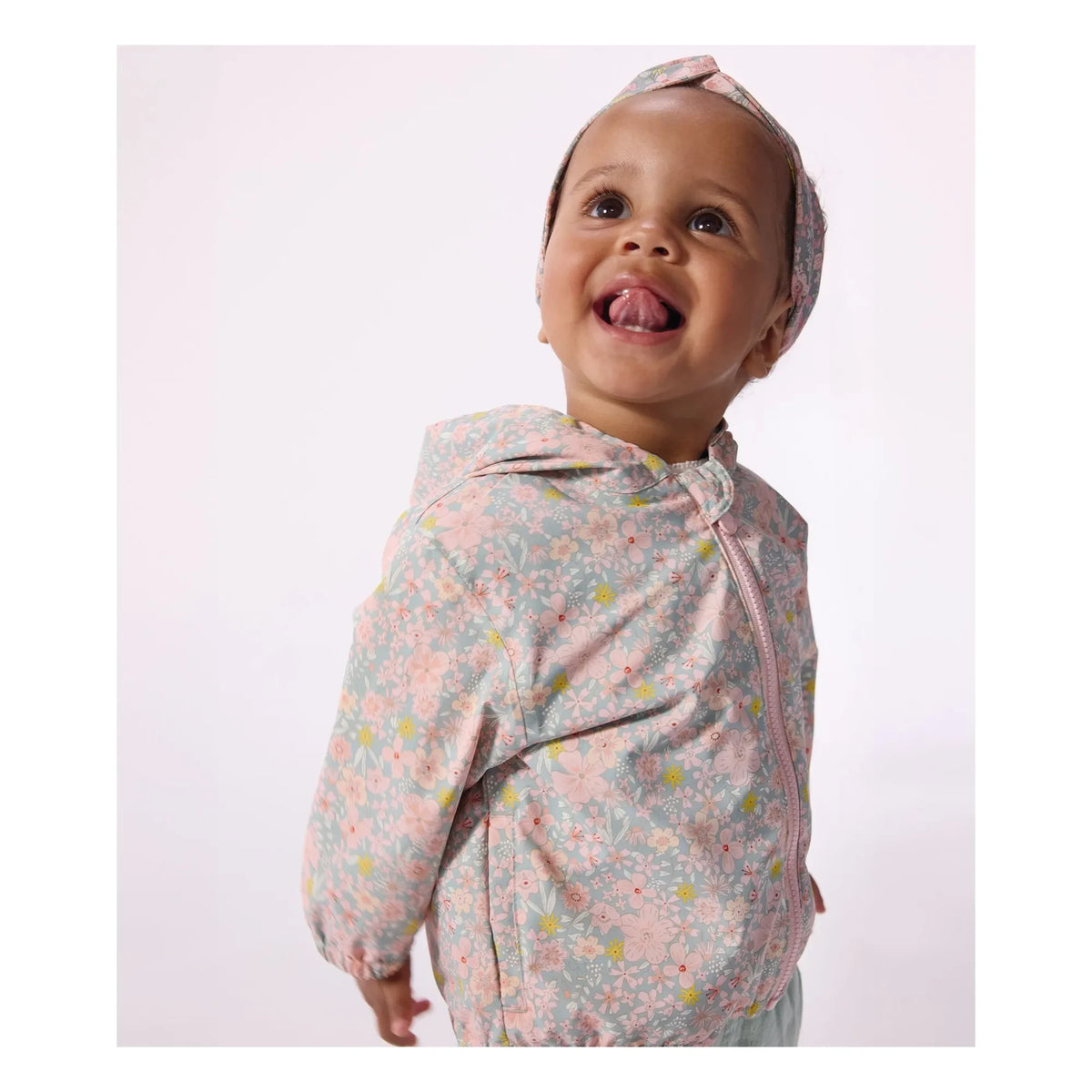 Petit Bateau - फ्लोरल प्रिंट विंडब्रेकर रीसाइकिल फाइबर बेबी | फ़िरोज़ी