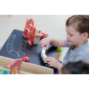 Plan Toys - बच्चों की मेज - स्लेट राइटिंग बोर्ड टॉप