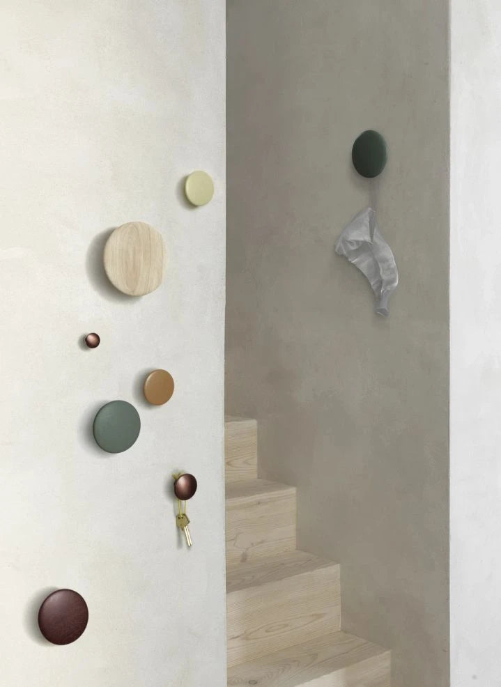 Muuto - "The Dots" पलंग हैंगर | बरगंडी