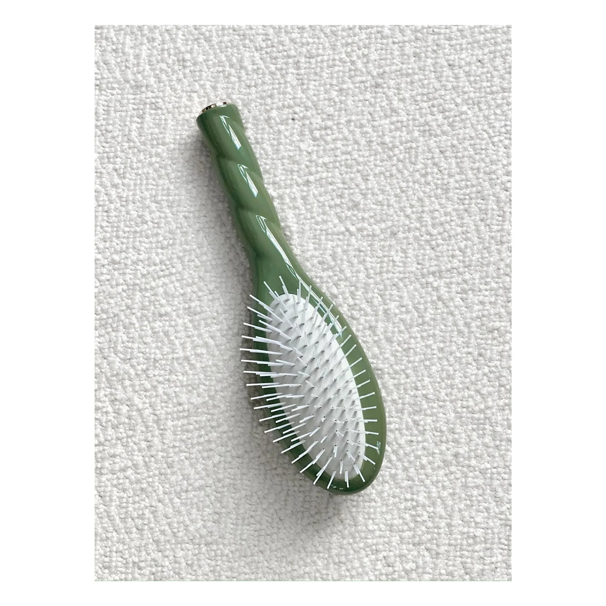 La Bonne Brosse - La Petite Brosse L'intense N°07 - डिटैंगलिंग और स्टिमुलेटिंग | बादामी हरा