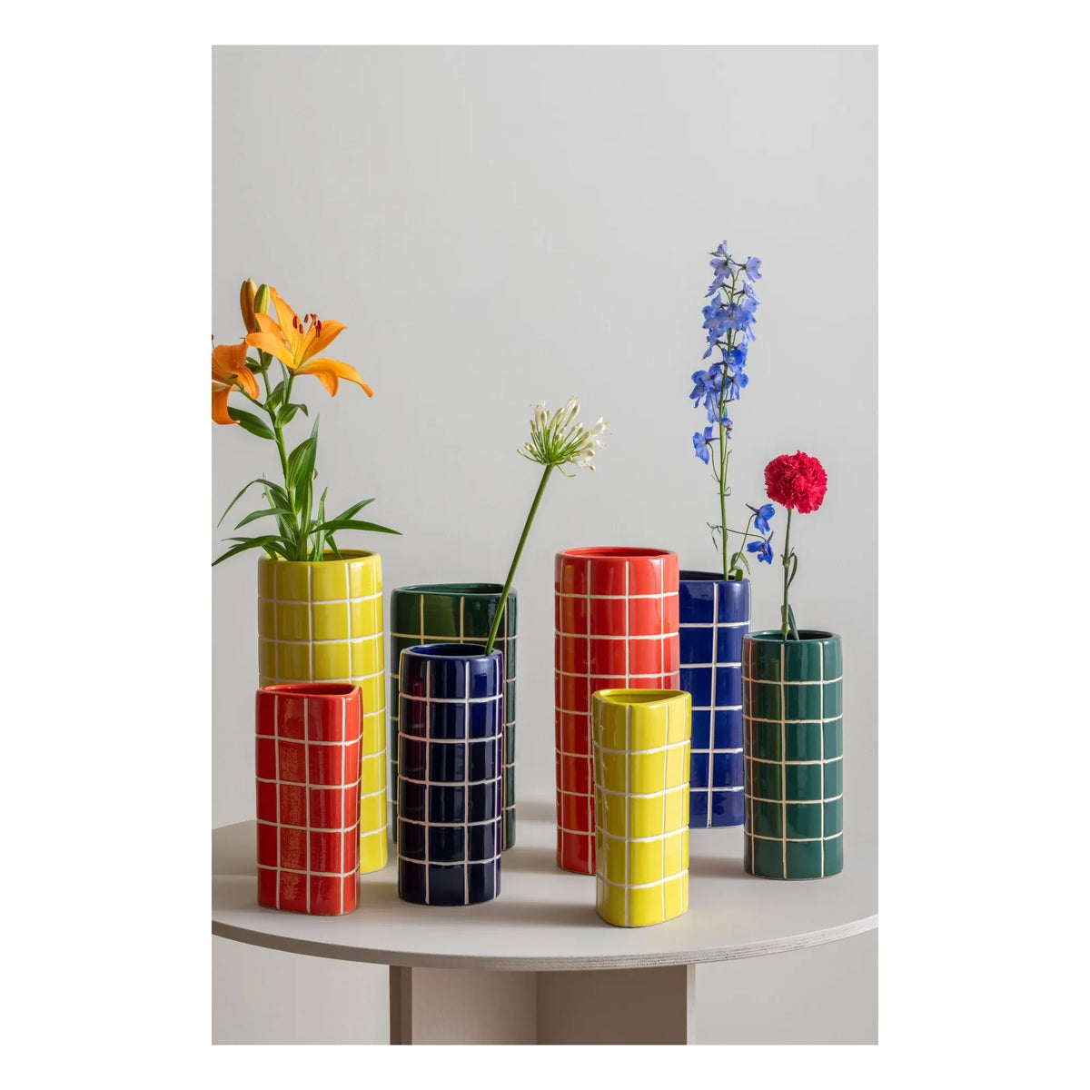 Present Time - Retro Tiles गोल फूलदान | पीला