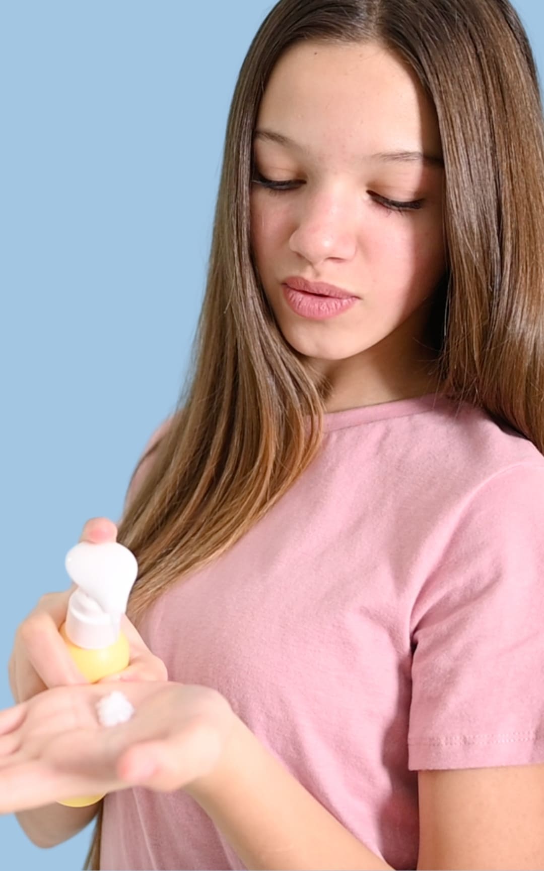 Lav Kids - बच्चों के लिए मॉइस्चराइजिंग बिना धोने वाला हेयर फोम