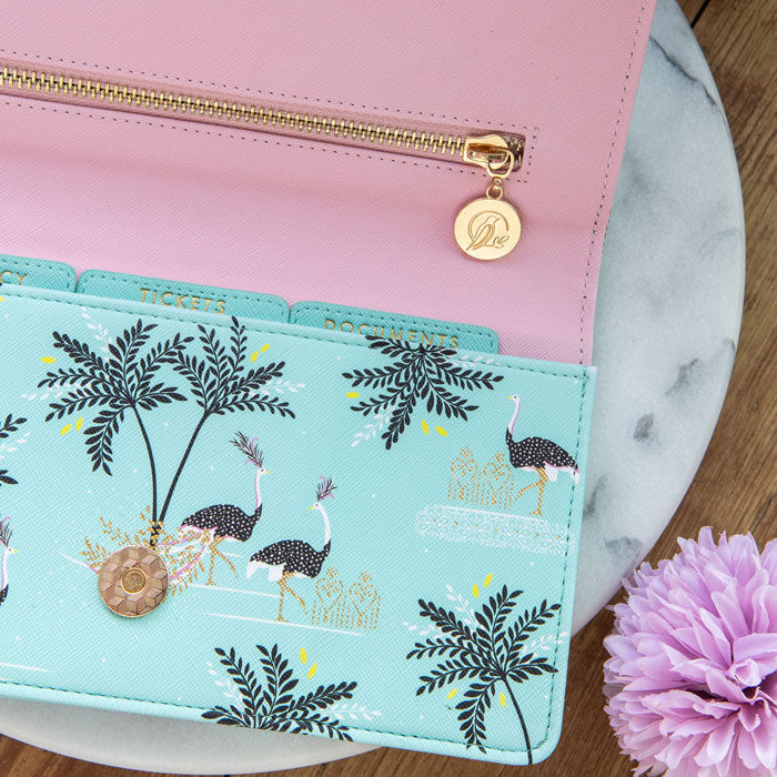 पोर्टिको डिज़ाइंस - सारा मिलर: सवाना यात्रा और बहुउद्देश्यीय पर्स