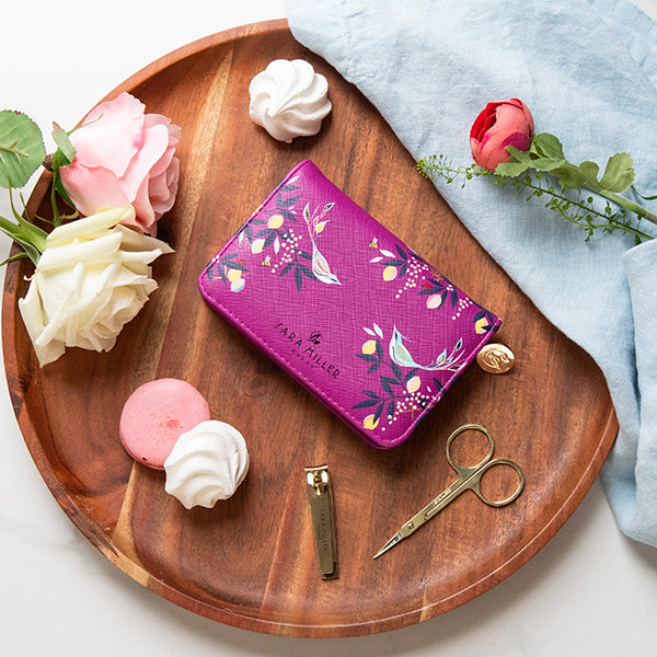 पोर्टिको डिज़ाइंस - सारा मिलर: नाखून देखभाल और मैनीक्योर सेट