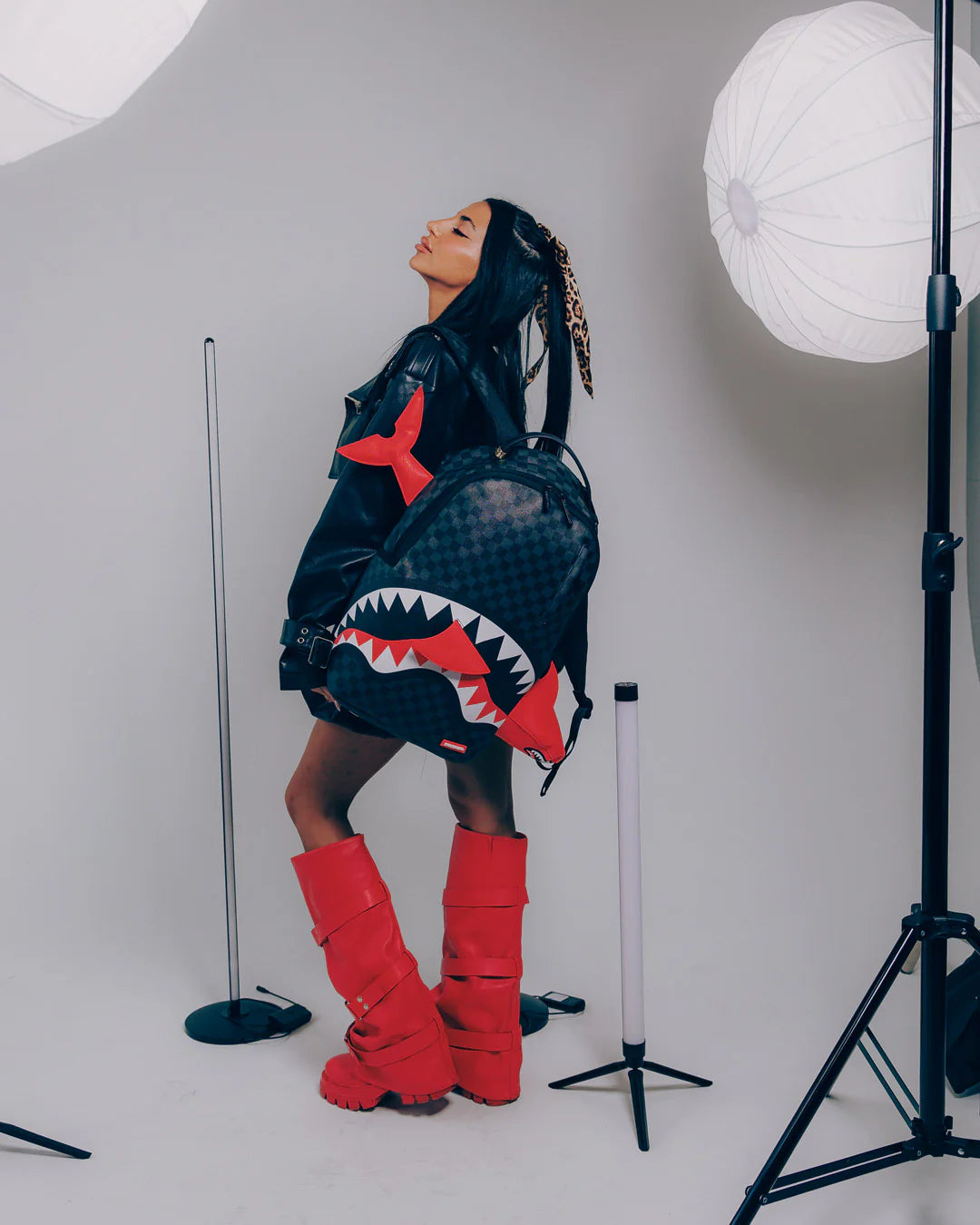 Sprayground - शार्क भागने वाला बैकपैक