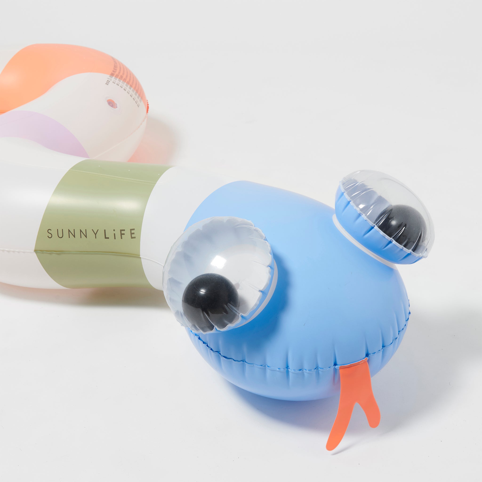 Sunnylife - वाइल्ड मल्टी वाटर स्प्रिंकलर इन्फ्लेटेबल गार्डन गेम