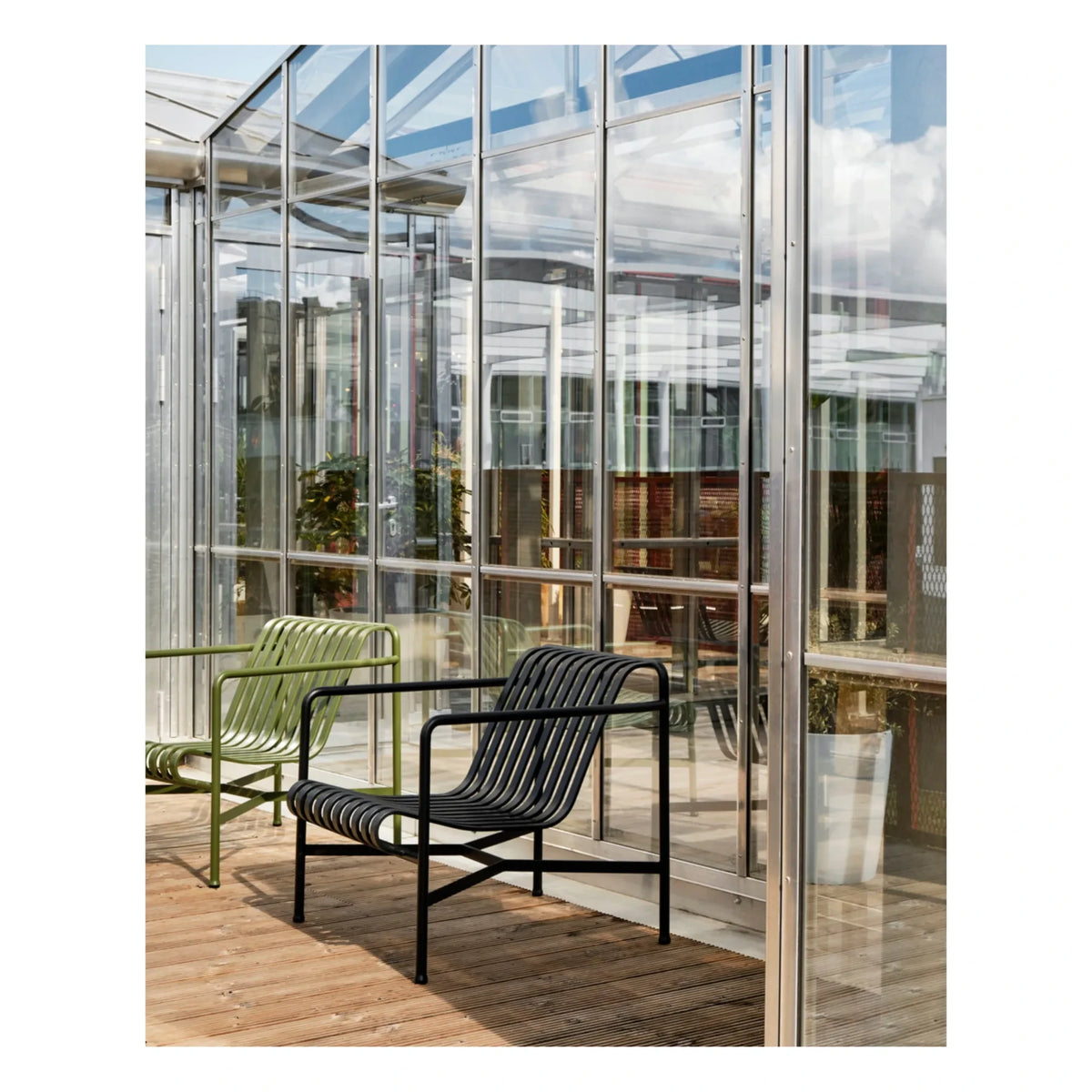 Hay - Palissade लाउंज चेयर, रोनन और इरवान बोरूलेक द्वारा डिज़ाइन की गई | चारकोल ग्रे