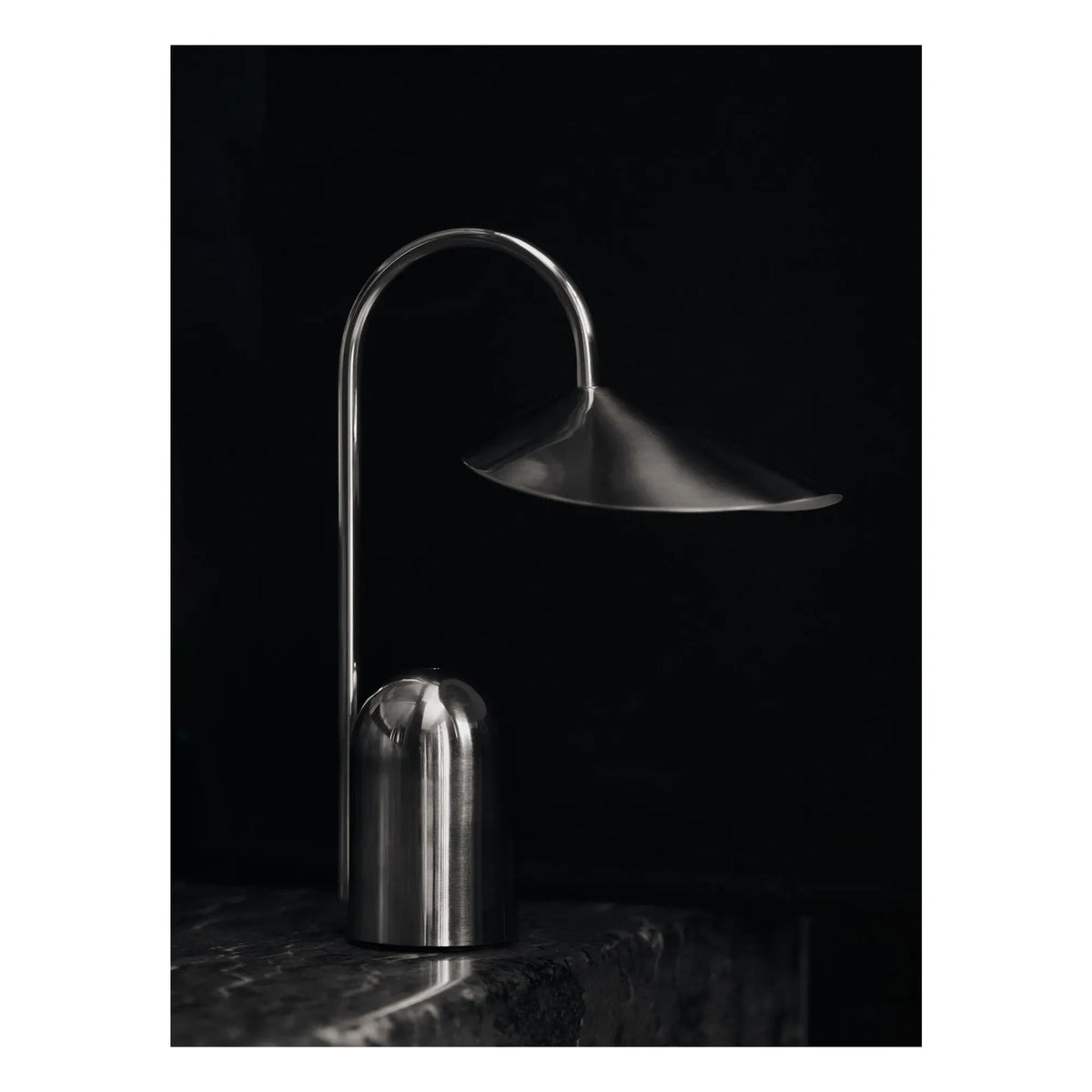 Ferm Living - Arum टेबल लैंप | स्टील