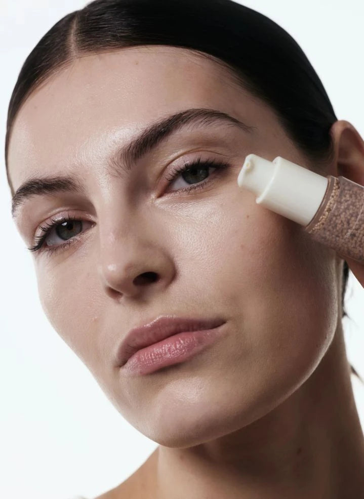 AIME - Kompleksiyon Serumu - 30 ml | Açık ten ile açık orta ton arası