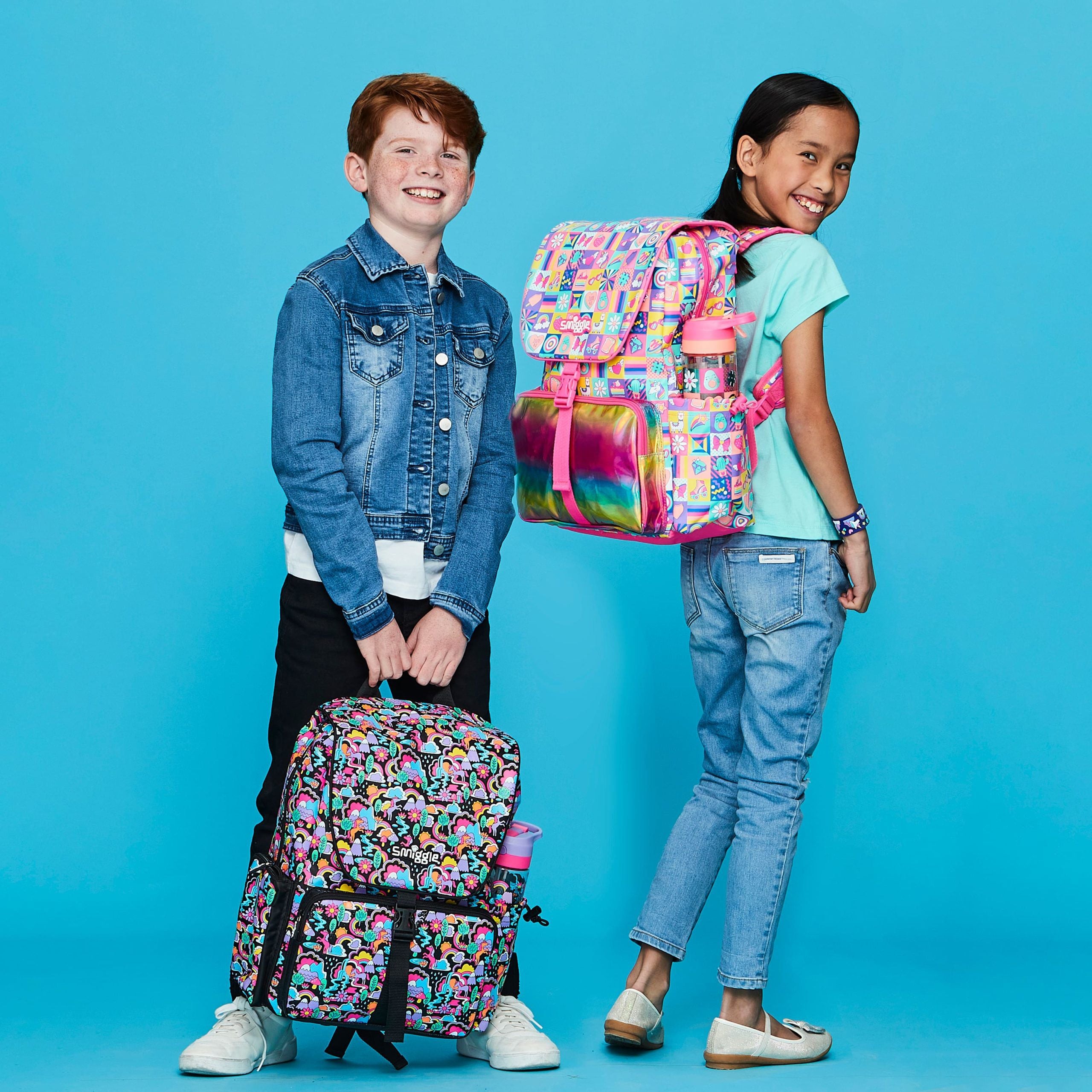 Smiggle - Glee Büyük Siyah Chelsea Sırt Çantası-Dinossi