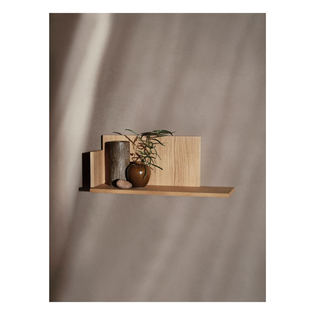 Ferm Living - Stagger शेल्फ | ओक