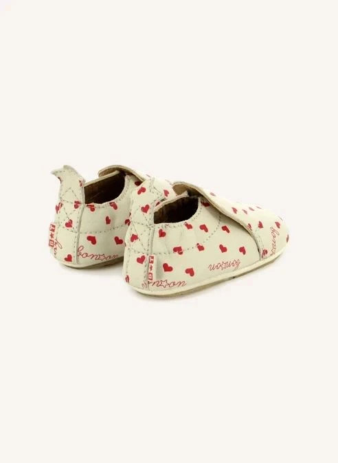 Bonton - Doudou Star Hearts चप्पल | सफ़ेद