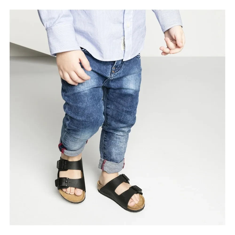 BIRKENSTOCK - एरिज़ोना नबक सैंडल | काला