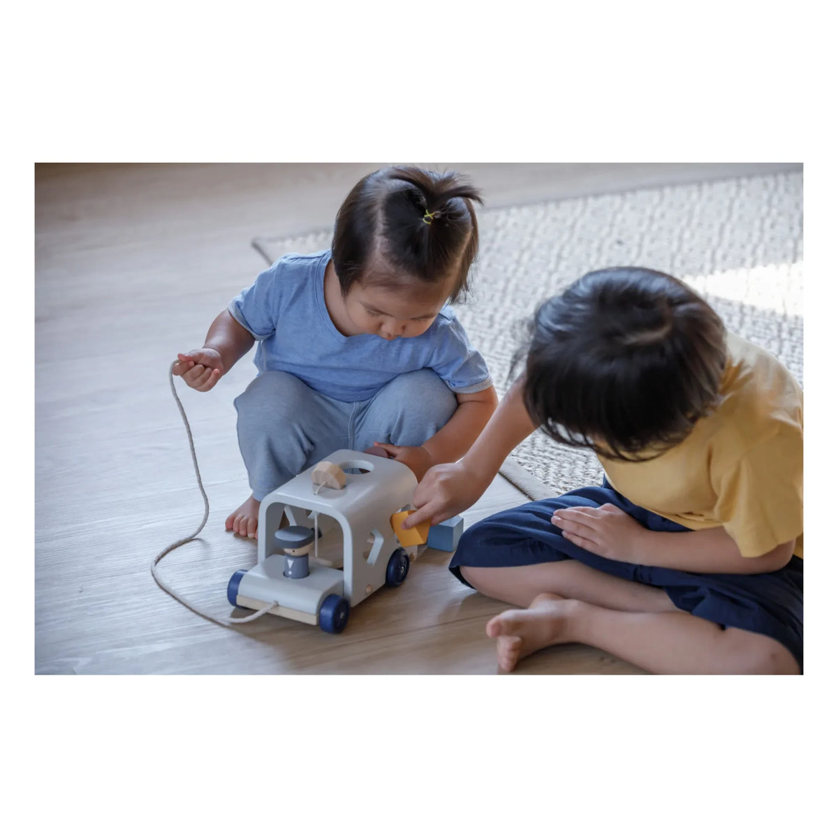 Plan Toys - Tendresse 3 Şekilli Sıralama Aracı