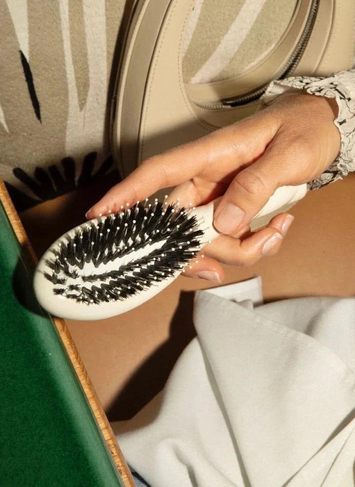 La Bonne Brosse - La Petite Brosse: Temel Nazik Fırça No. 03 - Hassas Saç Derisi | Krem