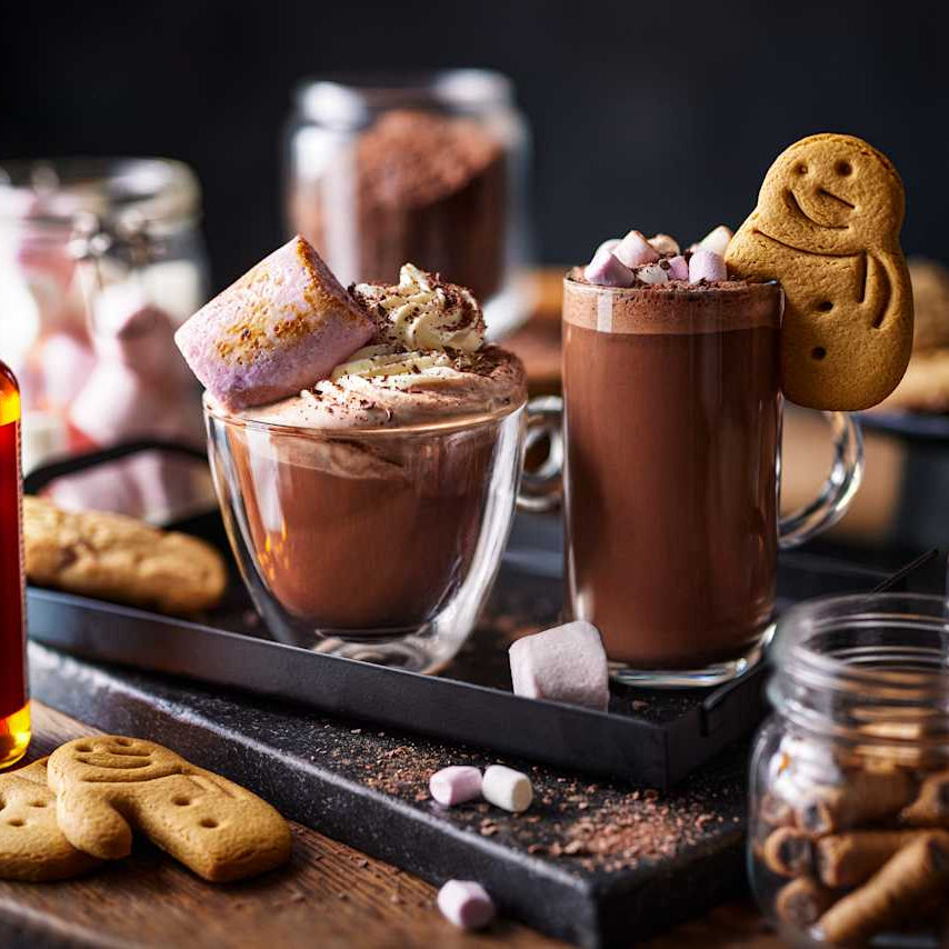 एम एंड एस फूड - अदरक कुकी कप हैंगर