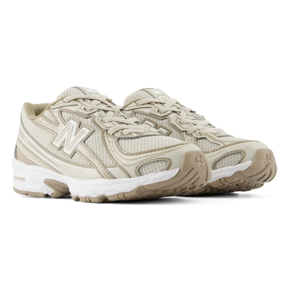 New Balance - इलास्टिक लेस स्नीकर्स 740 | बेज