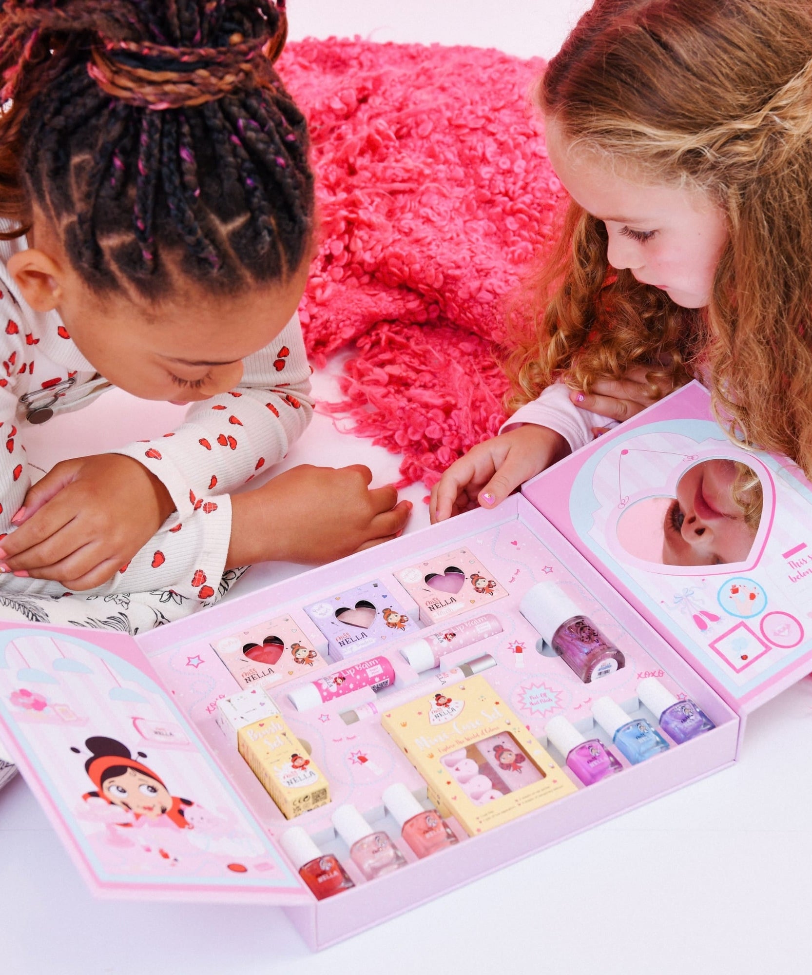 मिस नेल्ला - विषरहित प्राकृतिक श्रृंगार सेट