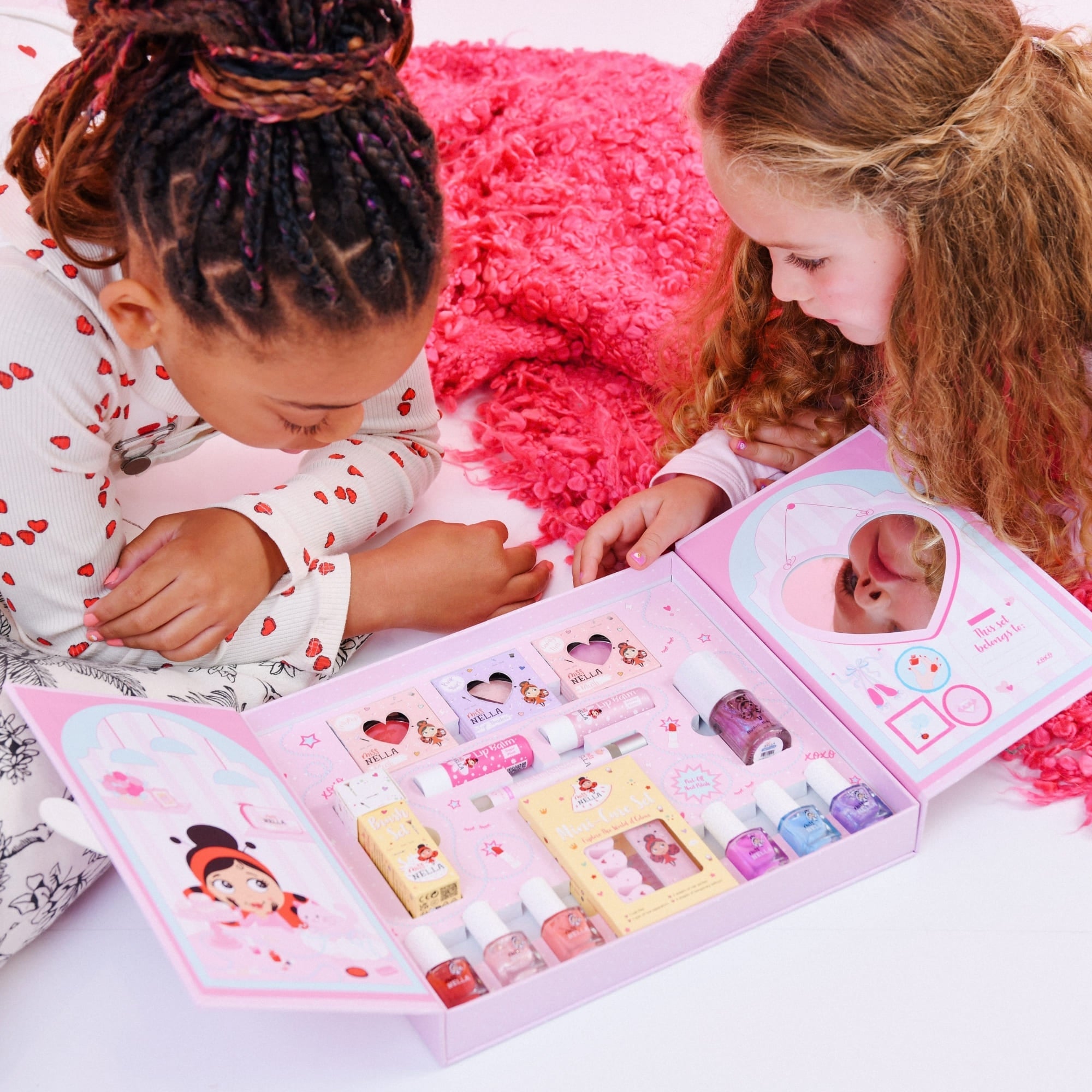 मिस नेल्ला - विषरहित प्राकृतिक श्रृंगार सेट