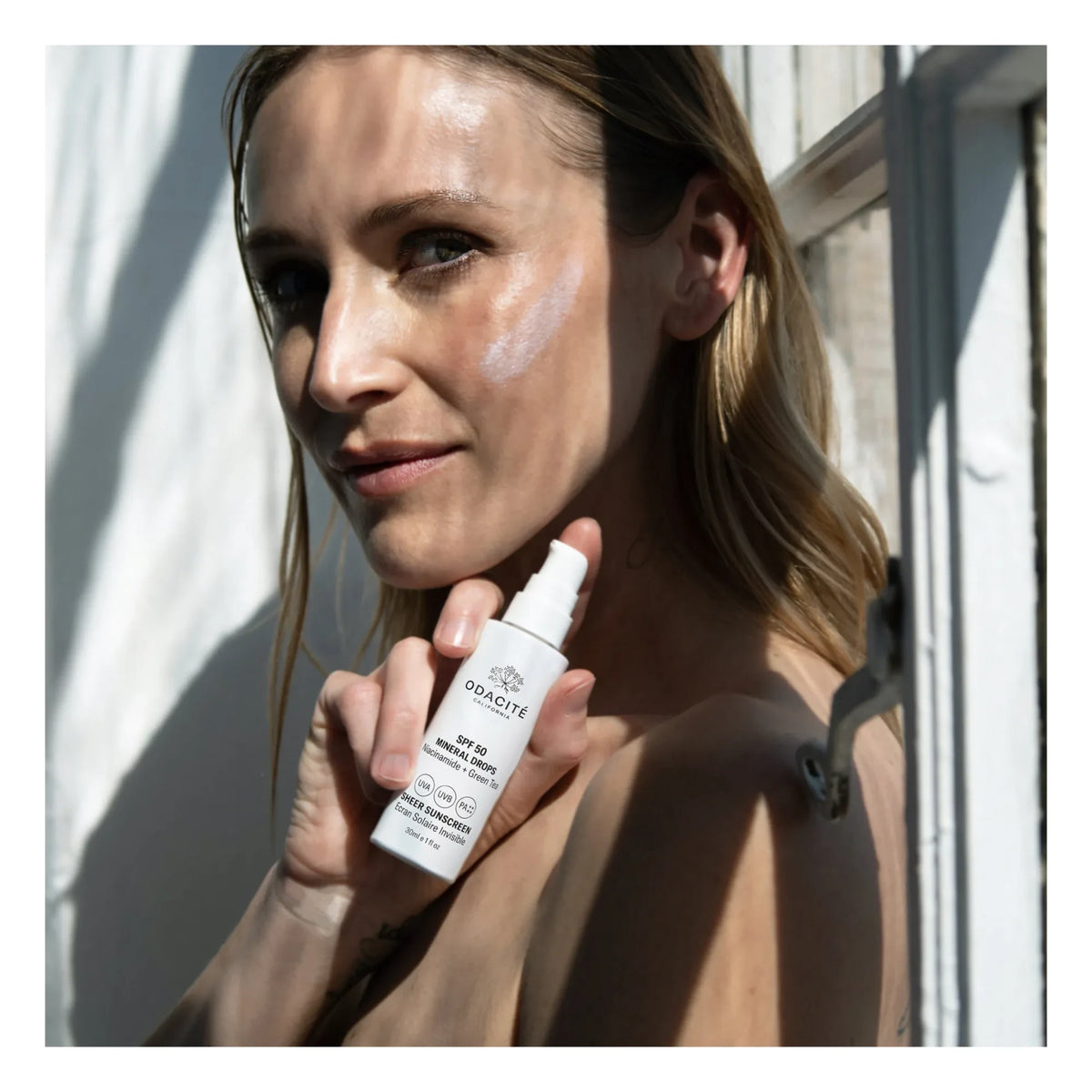 Odacité - मिनरल ड्रॉप्स पारदर्शी सनस्क्रीन SPF50 - 30 मिली