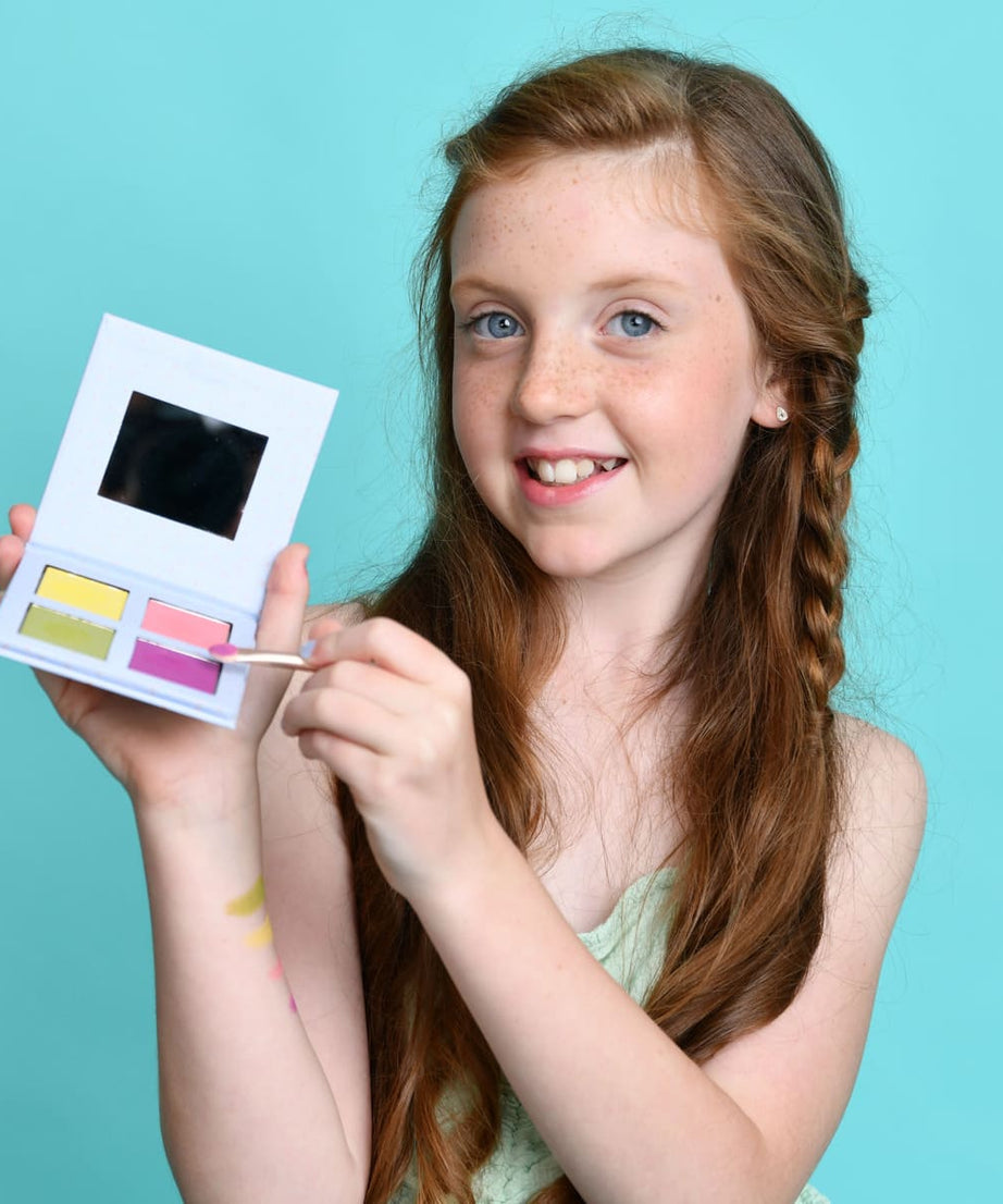 मिस नेला - आँख और गाल कैंडी डुअल पैलेट