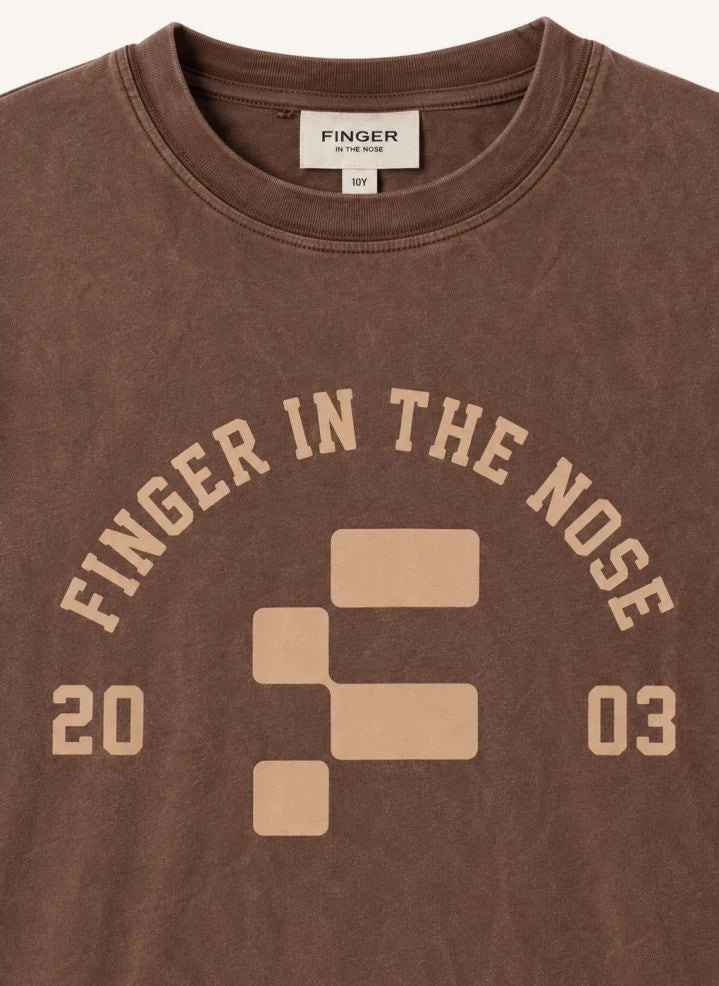 Finger in the nose - King Finger 2003 Organik Pamuk Tişört | Çikolata