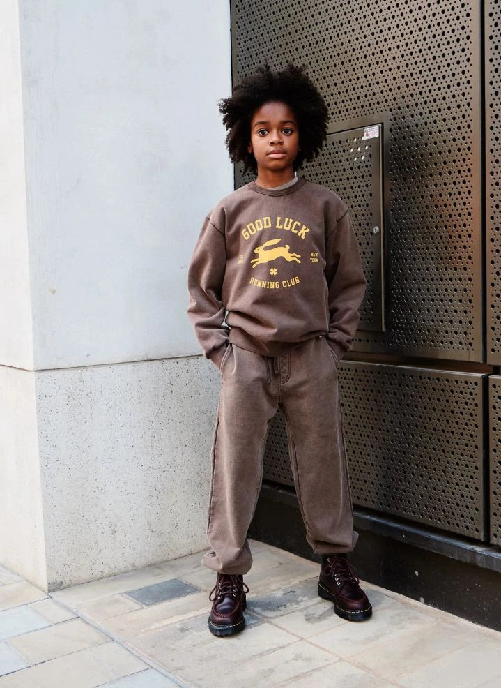 Finger in the nose - "Blow Good Luck" Organik Pamuklu Sweatshirt | Çikolata