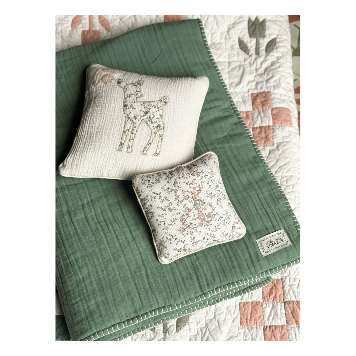 Editions Aimable - Pablo kapitone örtü | Moss Green Gauze