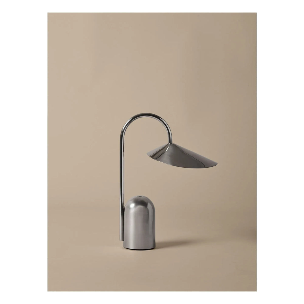Ferm Living - Arum टेबल लैंप | स्टील