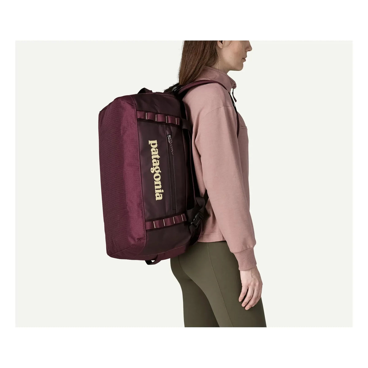 Patagonia - Black Hole 40L डफल बैग | मरून