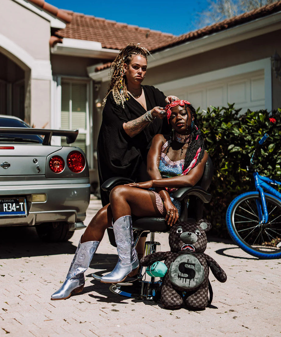 Sprayground - शार्क्स पैर आइस टेडी बैकपैक