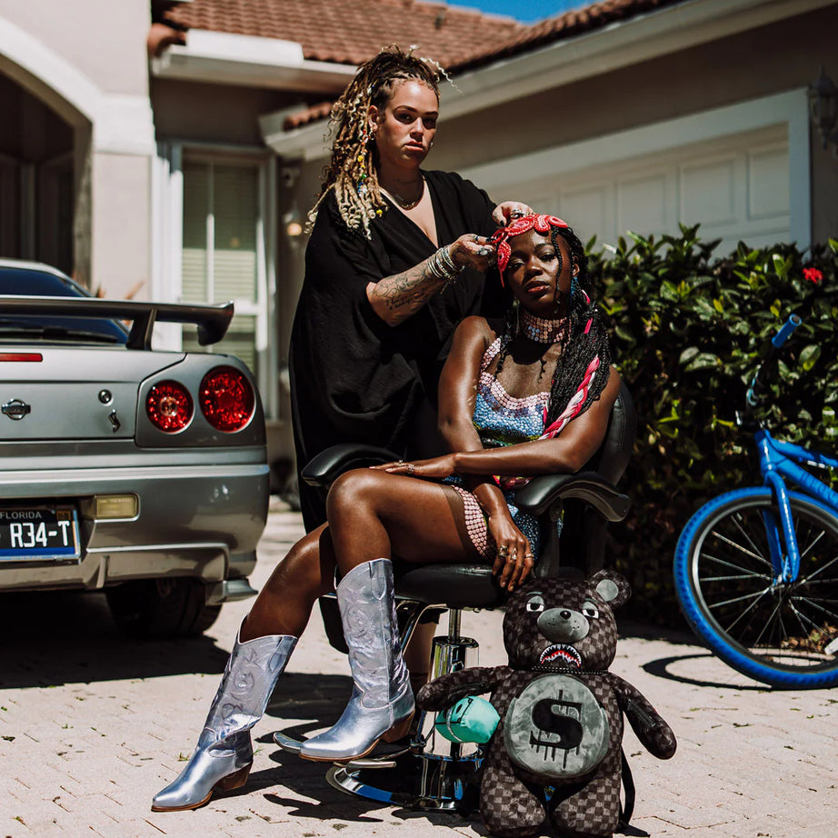 Sprayground - शार्क्स पैर आइस टेडी बैकपैक