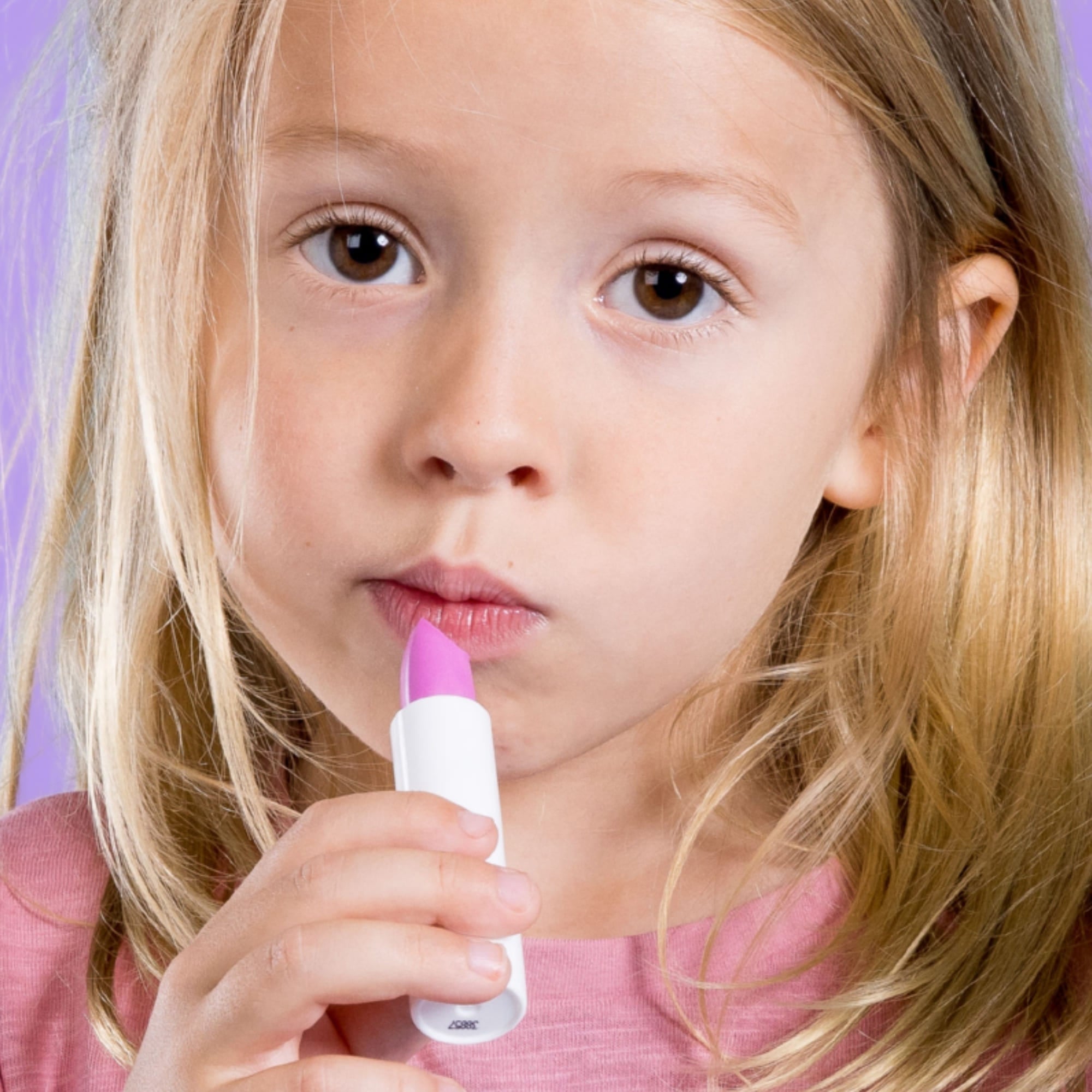 मिस नेला - क्यूटी पाई लिप बाम