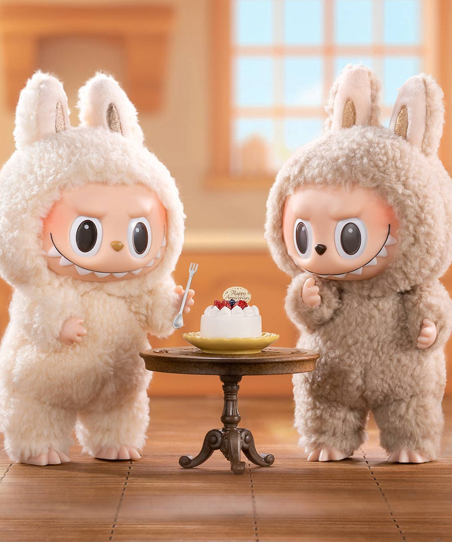 पॉप मार्ट - ओरिजिनल Labubu द मॉन्स्टर्स: रोमांचक मैकरॉन विनाइल प्लश गुड़िया सरप्राइज ब्लाइंड पैकेट