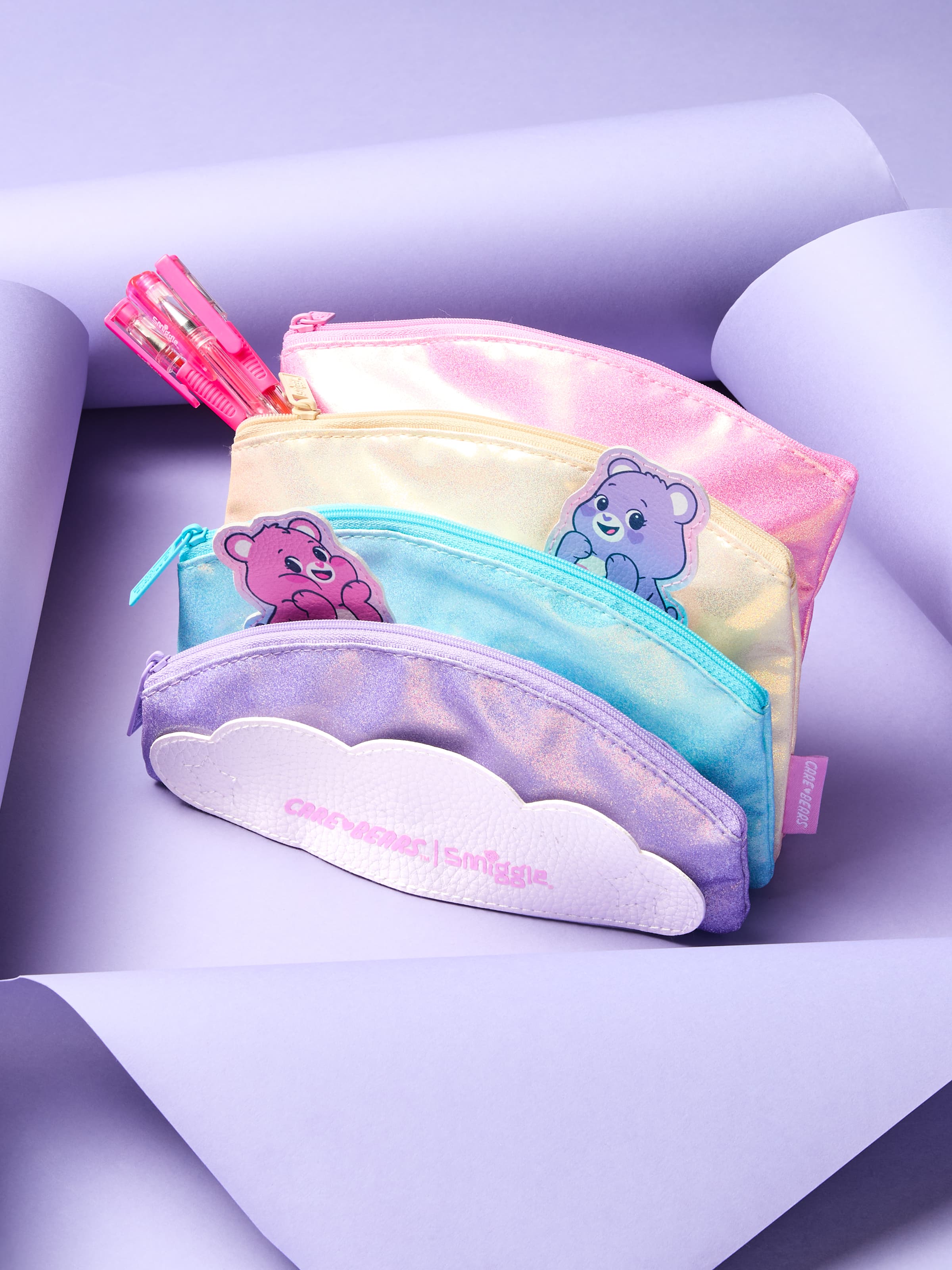 Smiggle - केयर बेयर्स बहुत सारे जेबों वाला पेंसिल बॉक्स