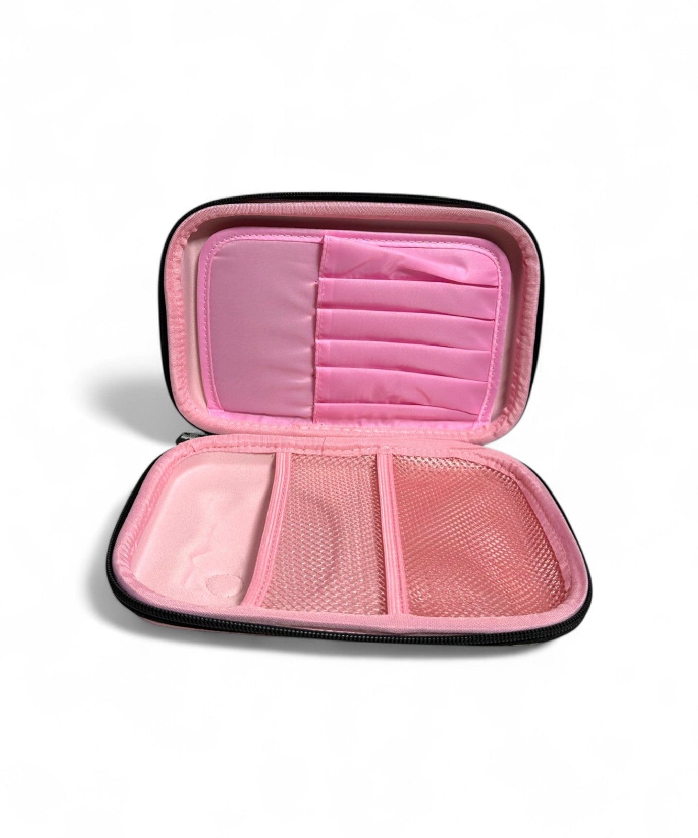 Smiggle - हेलो किटी हार्डटॉप पेन केस