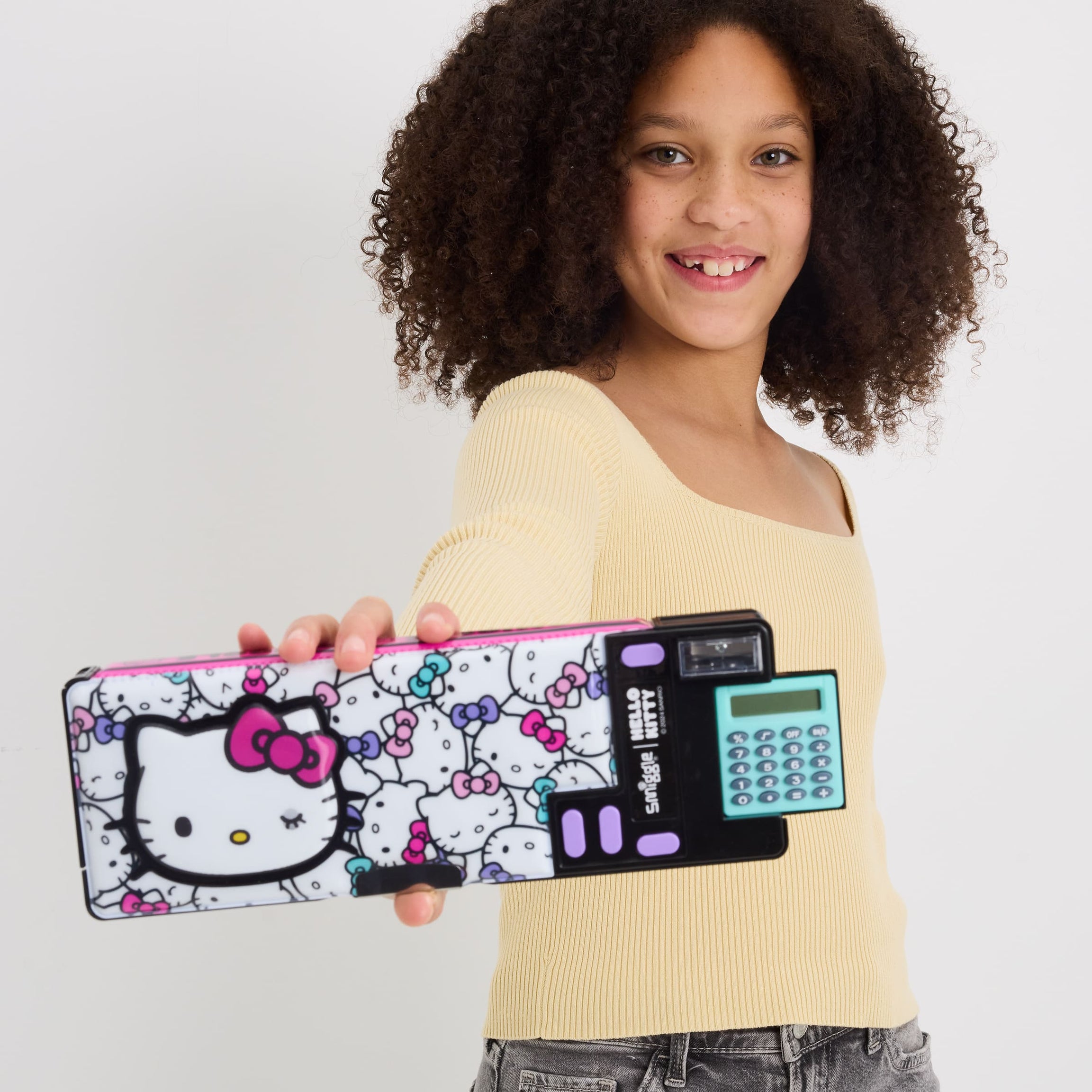 Smiggle - Hello Kitty कैलकुलेटर वाली ऑटोमैटिक पेन केस