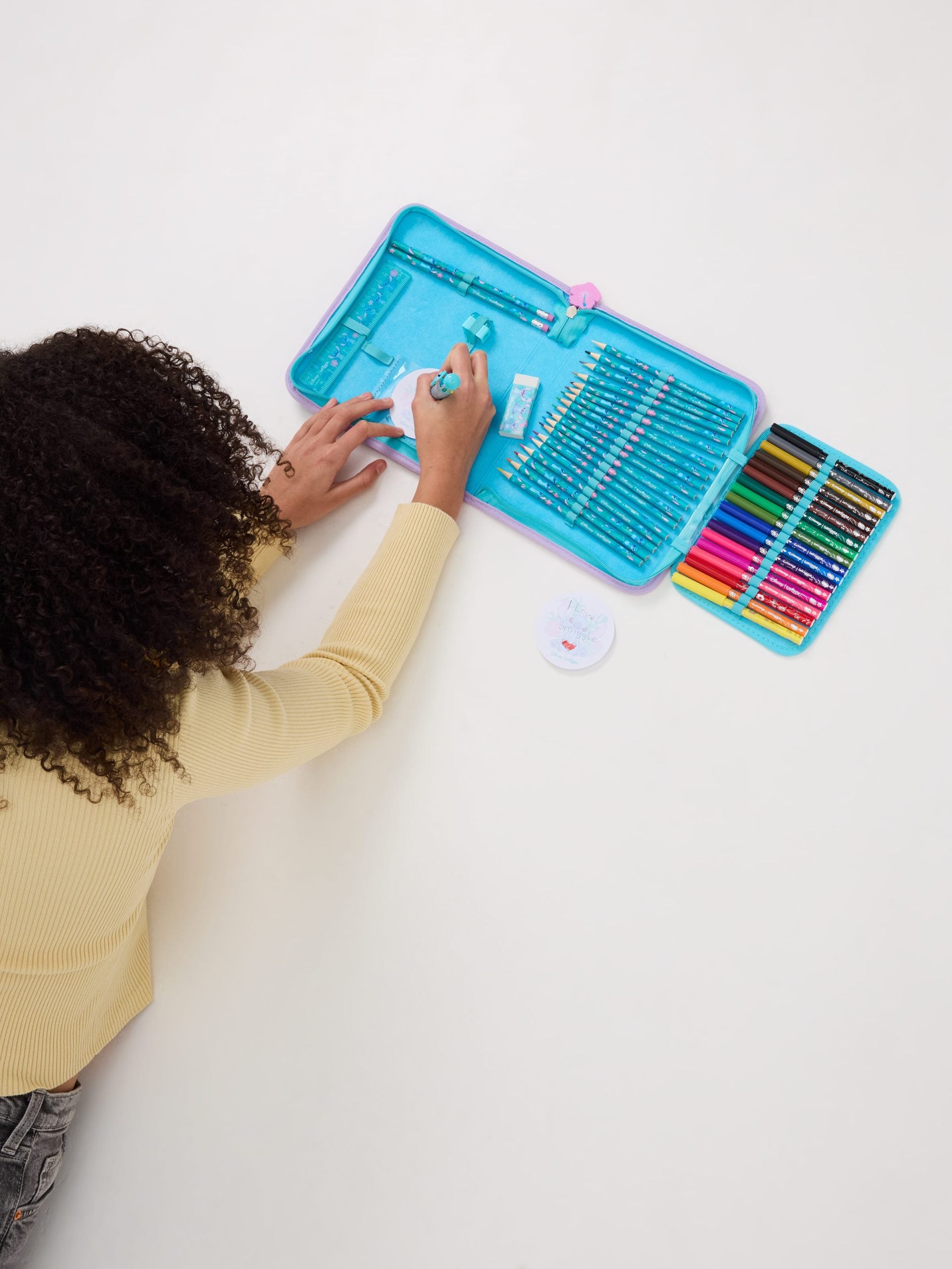 Smiggle - स्टिच स्टेशनरी सेट और पेंसिल बॉक्स