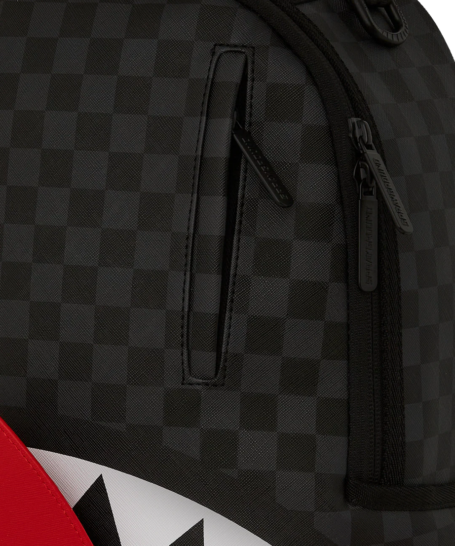 Sprayground - शार्क भागने वाला बैकपैक