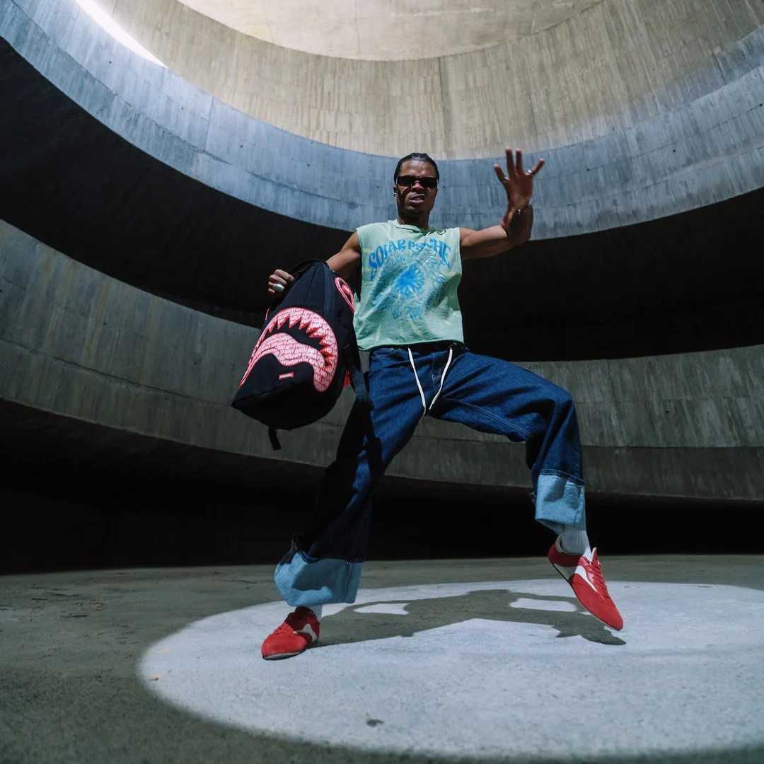 Sprayground - लोगो माउथ कोर Dlx कॉटन बैकपैक