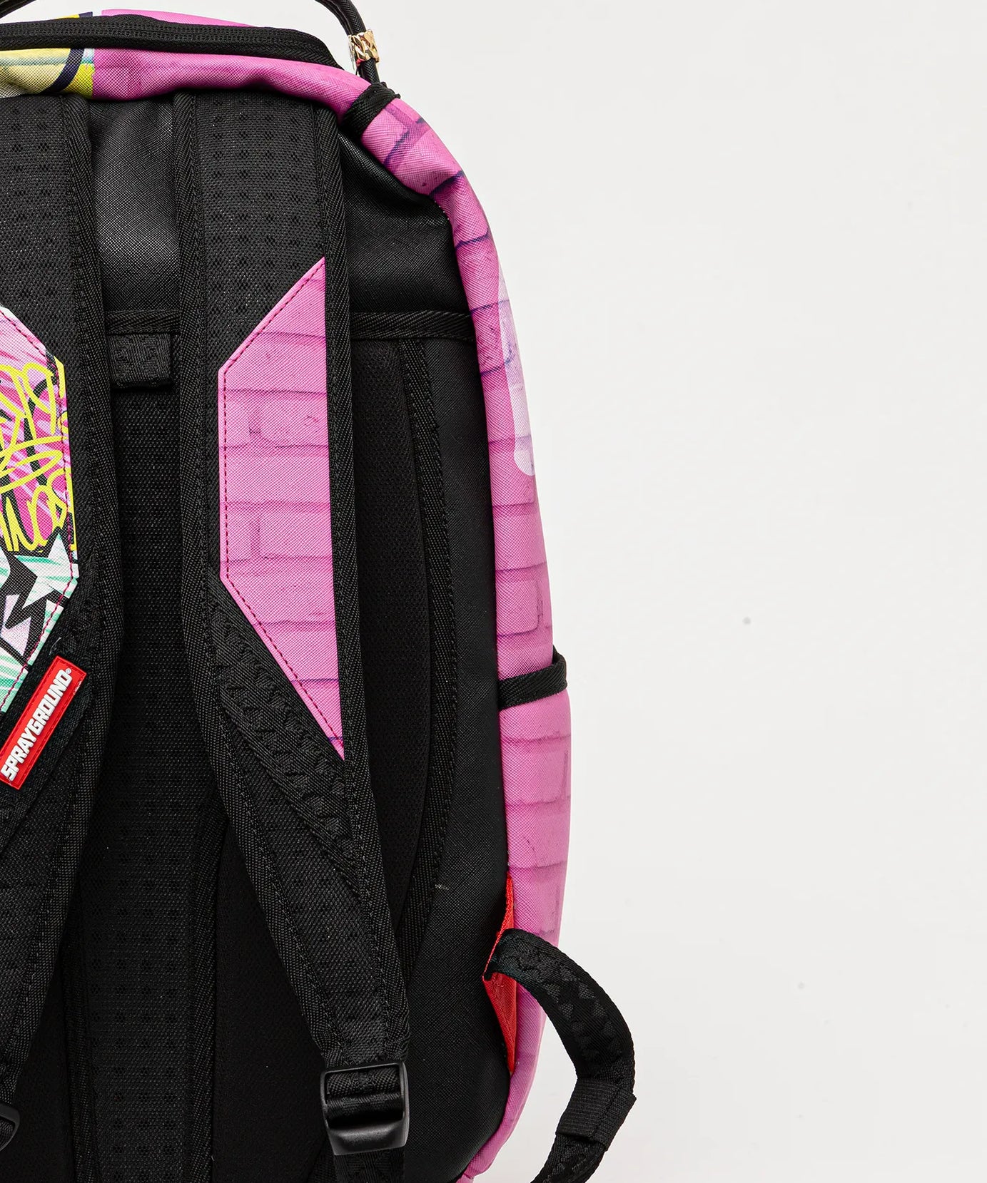 Sprayground - पिंक पैंथर ग्राफिटी बॉयामा Dlxr सर्ट çantası