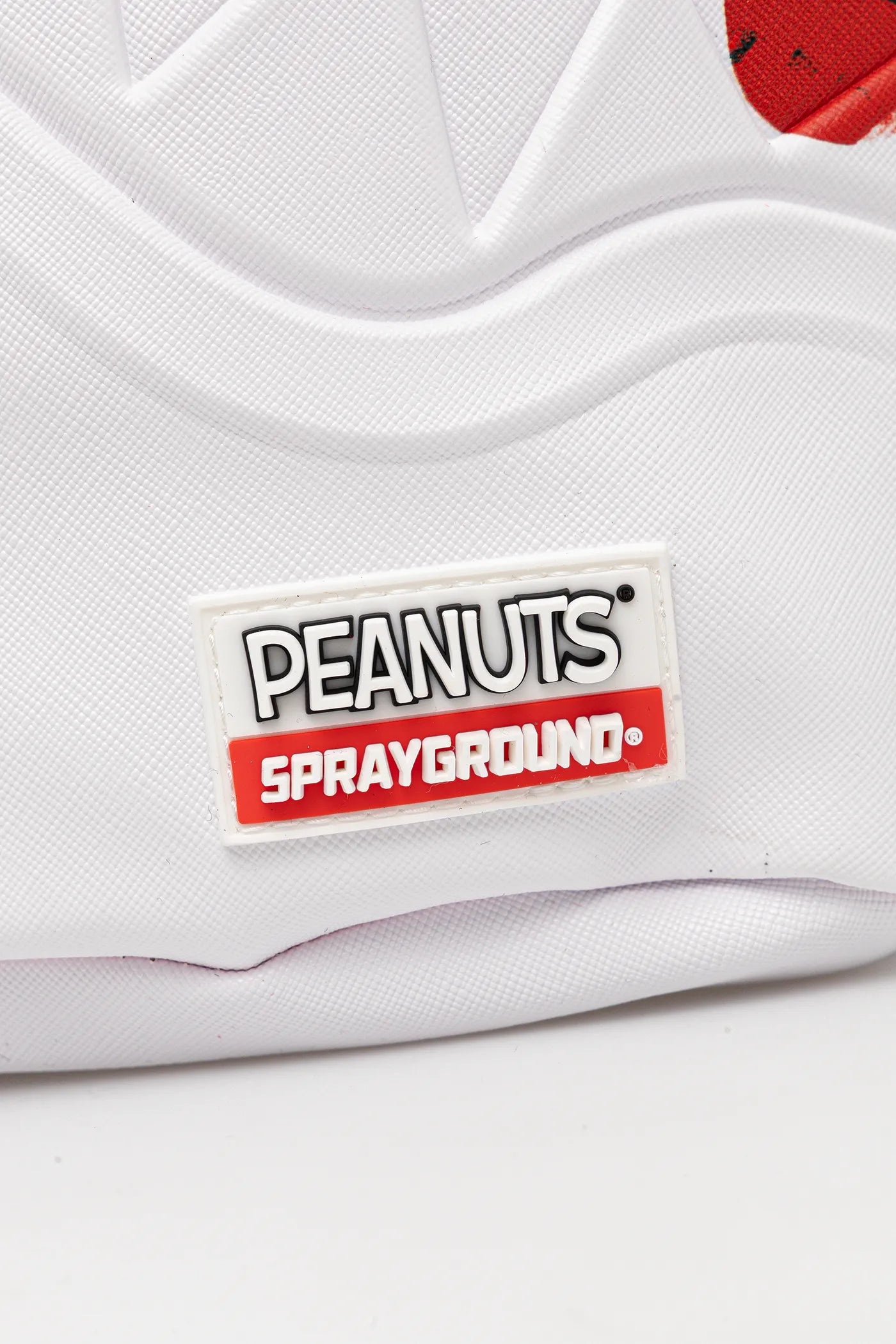 Sprayground - स्नूपी पेंटिंग शार्क Dlxsv बैकपैक